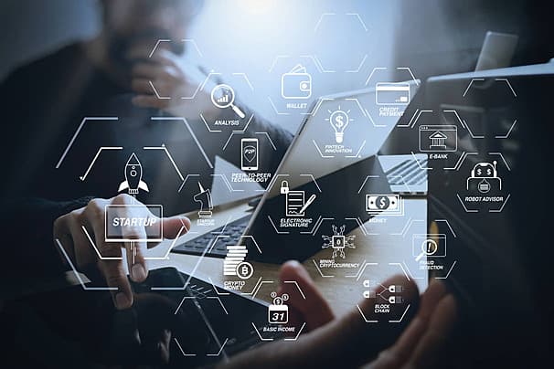 خدمات اونلاين هوست في تطوير المواقع والتطبيقات والاستضافة